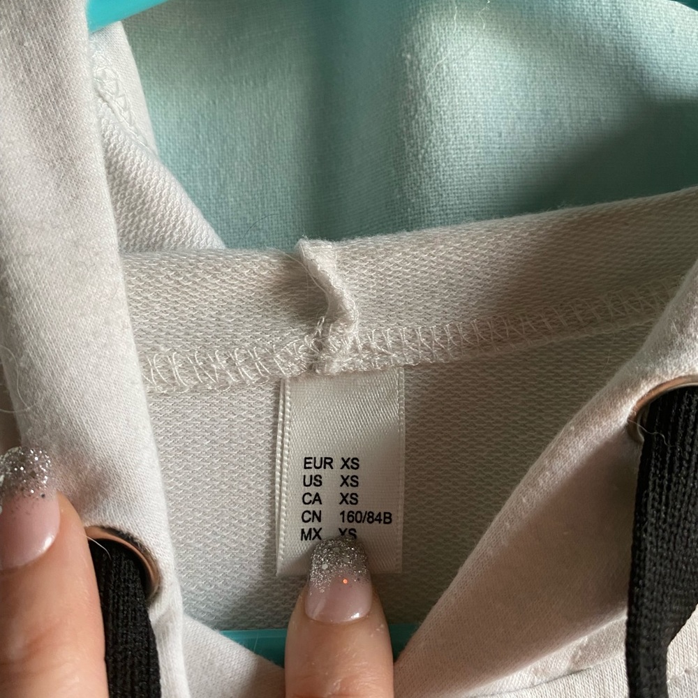 H&M crop hoodies
